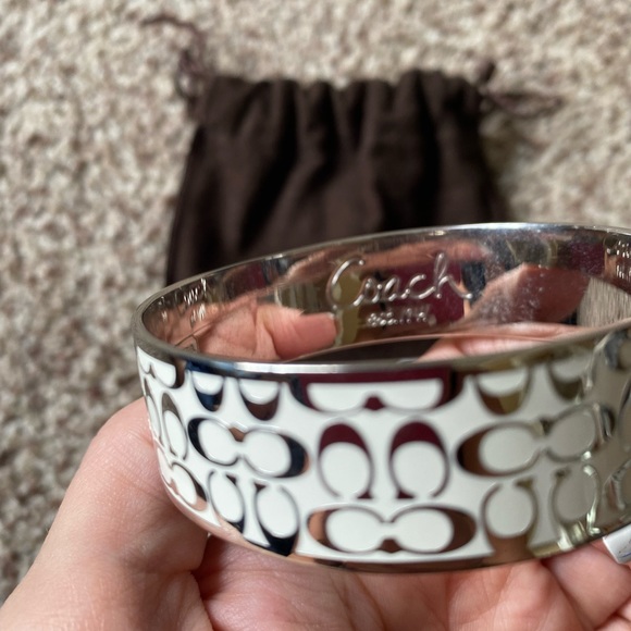Coach White Signature C’s Bangle - Picture 2 of 4